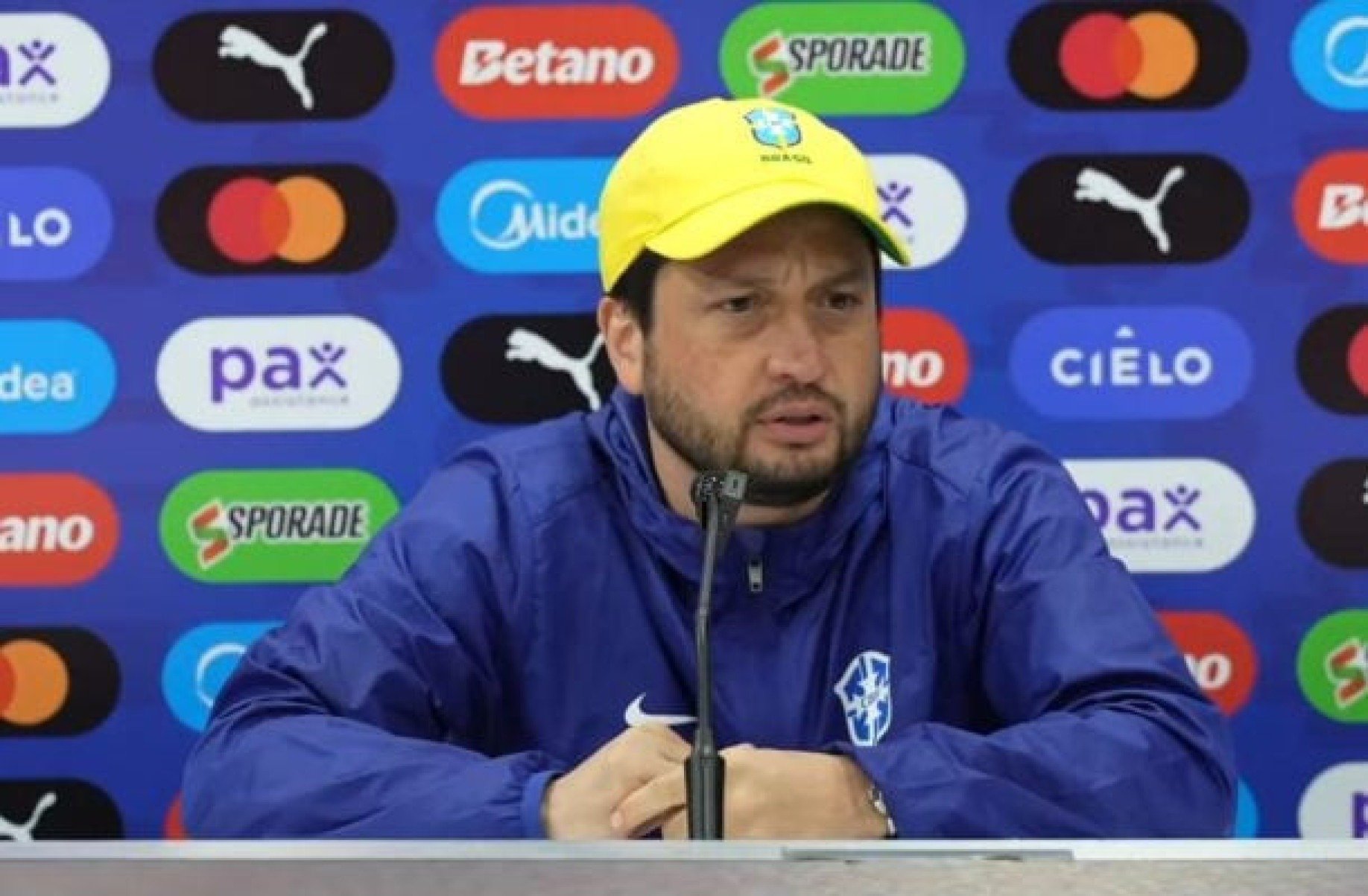 Arthur Elias projeta duelo com a Colômbia: ‘Rivalidade é grande e crescente’