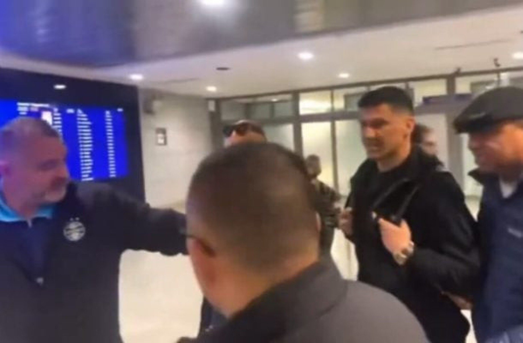 Balbuena chega em Porto Alegre para acertar com Grêmio