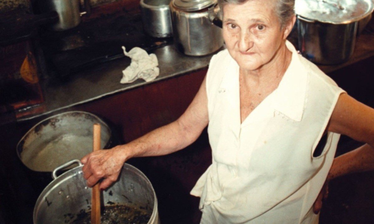 Maria Torres da Fonseca, mais conhecida como Dona Maria do Pompéu, em 2001