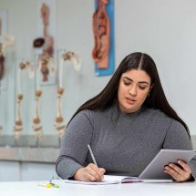 Ingresso em Medicina vai além do Enem e vestibular  - DINO