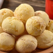Menina de 9 anos passa mal e morre depois de comer pão de queijo e bolo - depositphotos.com / MKPK