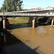 Seca impõe restrição de uso da água no rio Paraopeba - Jair Amaral/EM/D.A.Press
