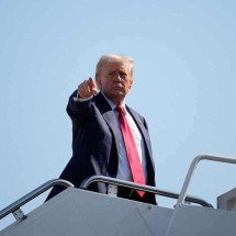 Trump afirma que EUA destruíram barco que saía da Venezuela, matando 11 pessoas