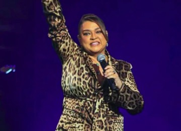 Vídeo: Fãs se despedem de Preta Gil cantando grande sucesso da cantora -  (crédito: Tupi - Pablo Oliveira)