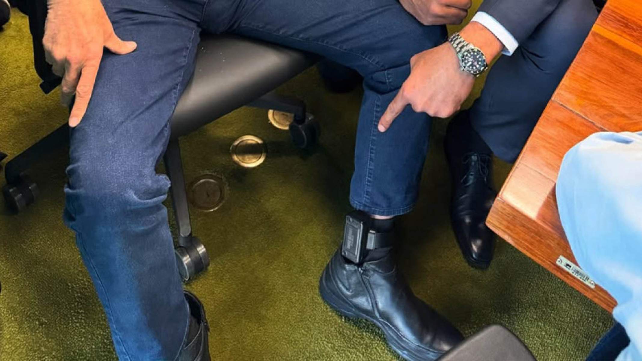 Do tarifaço à tornozeleira de Bolsonaro, não há paz em Brasília neste recesso