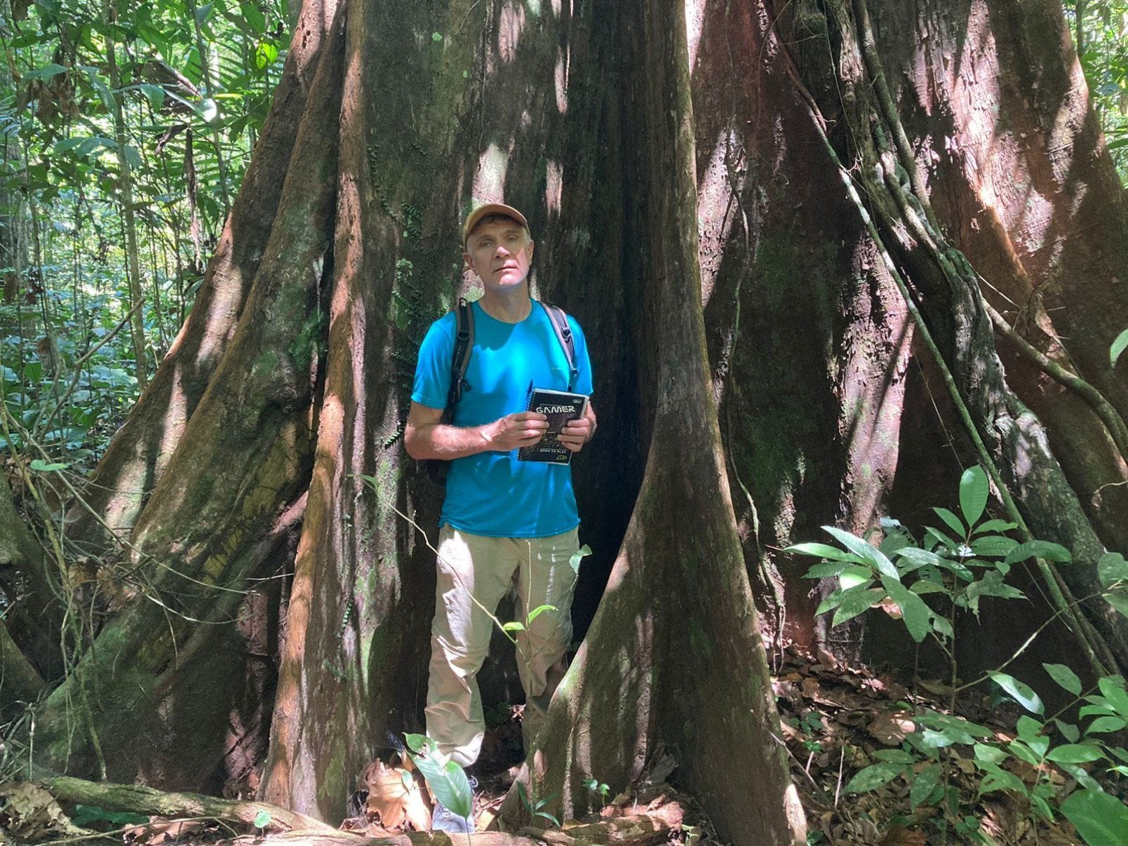 Dom era conhecido por sempre carregar um bloco de anotações em suas inúmeras expedições pela Amazônia-Alessandra Sampaio/Divulgação