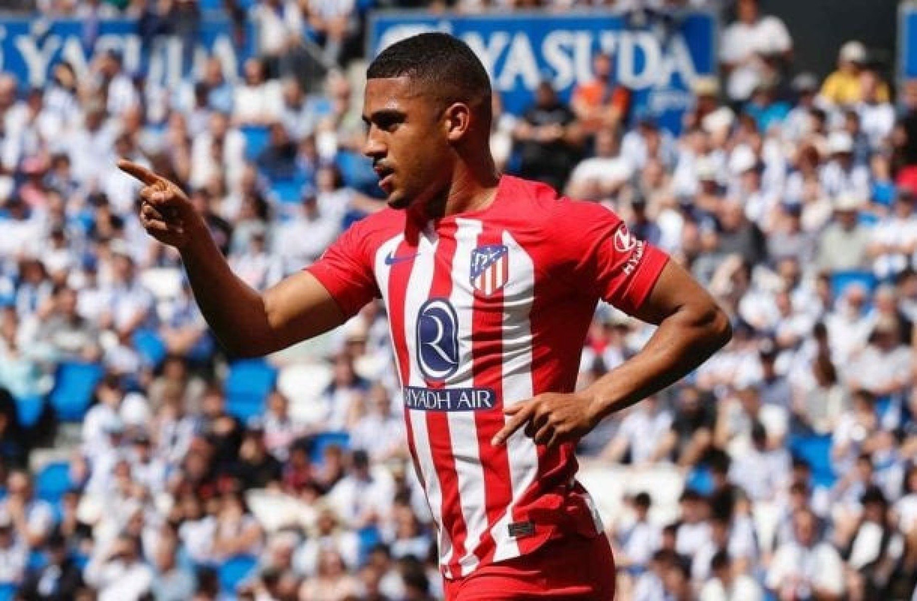 Jornalista se opõe à oferta do Flamengo por Samuel Lino: ???Não é responsável???