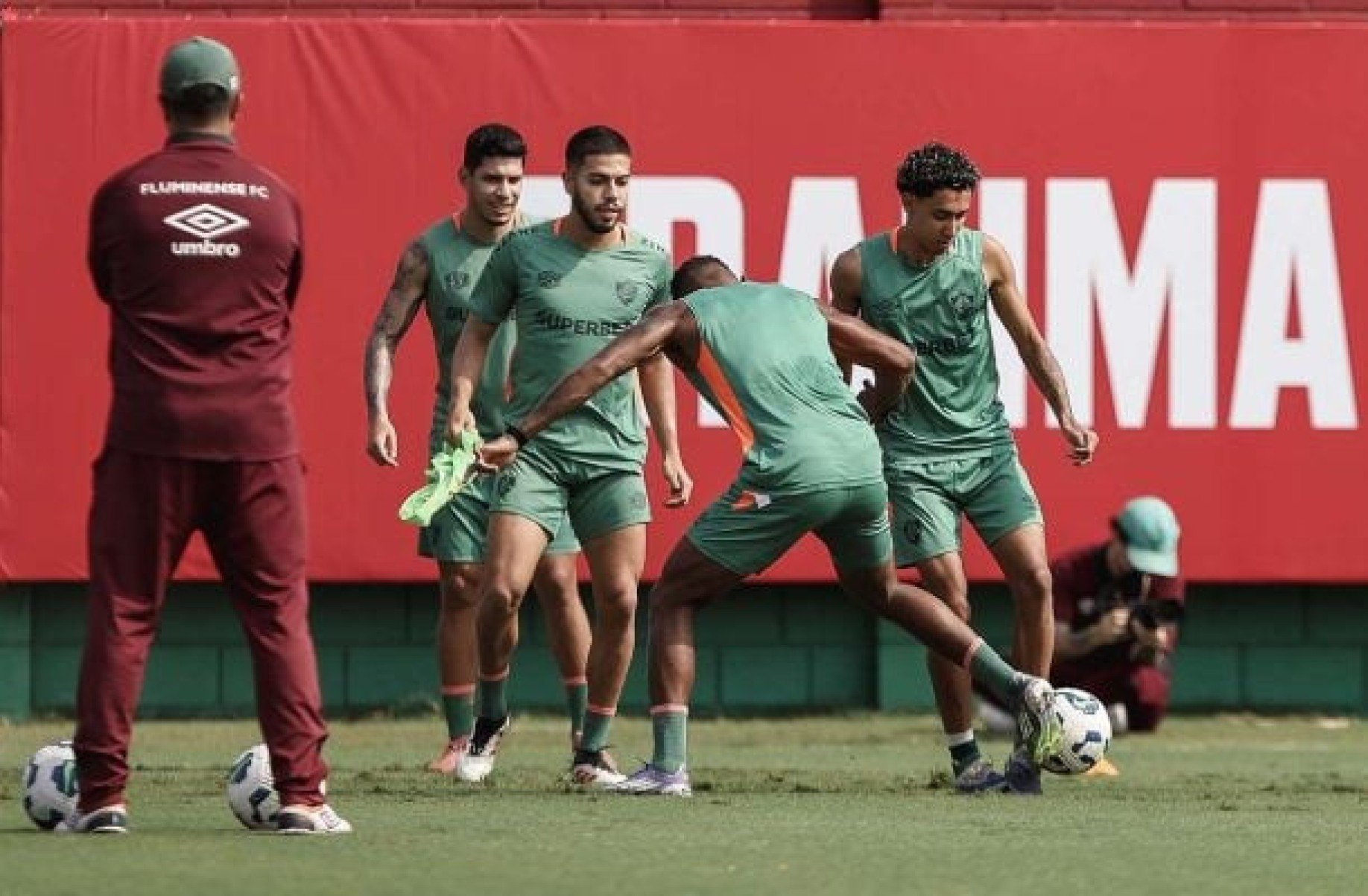 Fluminense: trio volta do sub-20 após título e treina com os profissionais