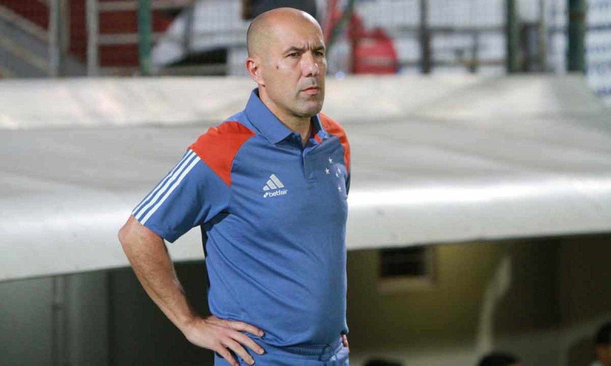 O treinador português Leonardo Jardim está no comando do Cruzeiro desde fevereiro de 2025 -  (crédito: Edesio Ferreira/EM/D.A Press – 12/2/25)