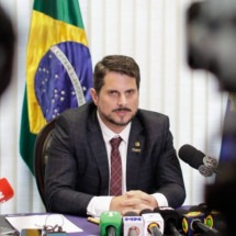 STF bloqueia contas e bens de Marcos do Val após viagem aos EUA - AGENCIA BRASIL/REPRODUÇÃO