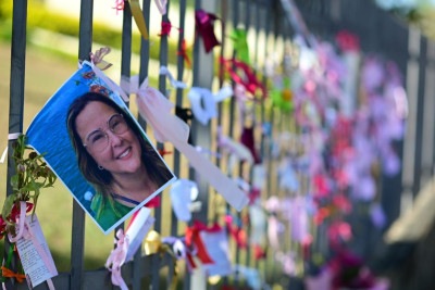 Homenagens a Soraya Tatiana Bomfim, professora do Colégio Santa Marcelina que foi assassinada pelo próprio filho -  (crédito: Leandro Couri/EM/D.A. Press)