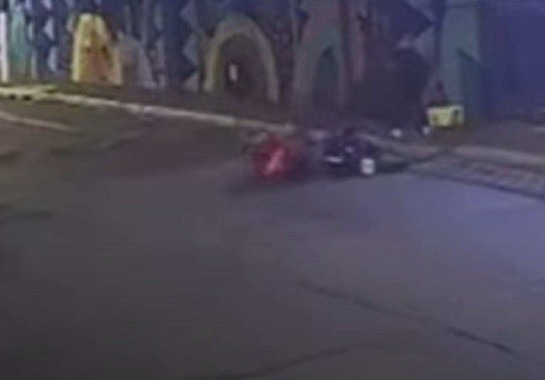 Policial de folga reage a assalto e mata falso entregador
