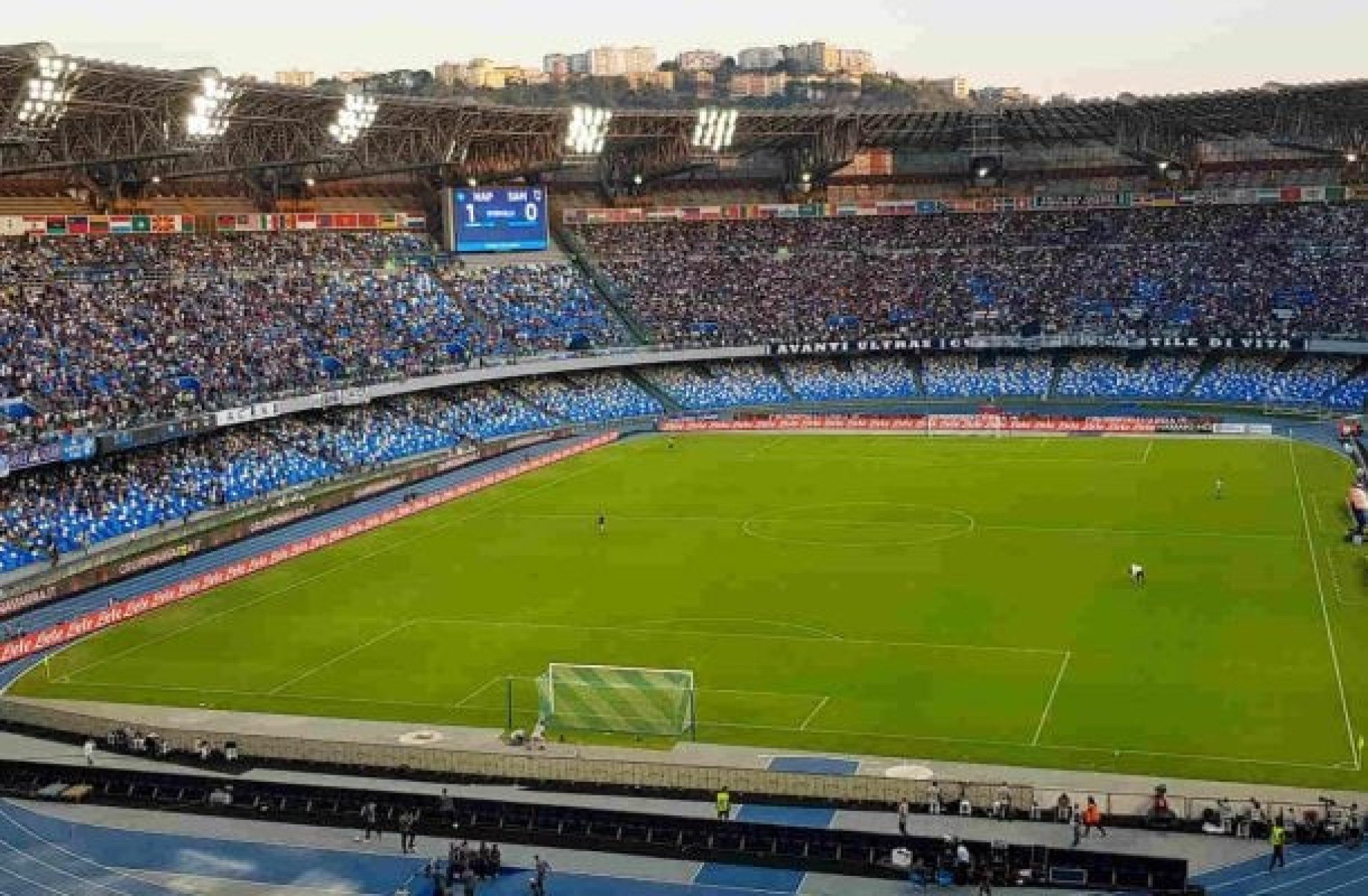Napoli desiste de reforma do estádio Diego Maradona