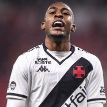 Atuações do Vasco contra o Inter: Rayan brilha, mas time cede empate no fim após expulsão de Léo Jardim por cera - Dikran Sahagian/Vasco