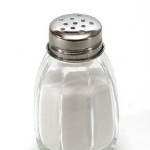 Cuidado com o excesso de sal: saiba os efeitos do sódio no organismo e opções para dieta - Dubravko Sori? SoraZG on Flickr wikimedia commons