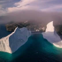 Aproximação de iceberg gigante causa medo em moradores de vila da Groenlândia - Reprodução/Instagram @astrodenniina