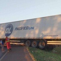 MG: acidente com caminhão de transportadora interdita BR-153, no Triângulo - Divulgação/Triunfo Concebra