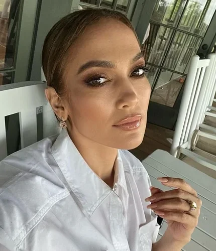 Chega de maridos: após quatro divórcios, bela atriz dá um basta e quer sossego - Reprodução/@jlo