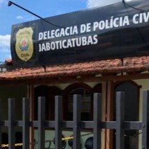Grande BH: filho é preso suspeito de esfaquear ex-companheiro da mãe - Divulga&ccedil;&atilde;o PCMG