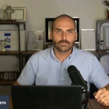 Eduardo Bolsonaro sobre senadores: 'Trabalho para que não haja diálogo' - Reprodu&ccedil;&atilde;o/Redes Sociais