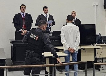 A sessão do Tribunal do Júri na comarca de Novo Cruzeiro, no Vale do Jequitinhonha, foi realizada na última sexta-feira (25/7) -  (crédito: Reprodução MPMG)