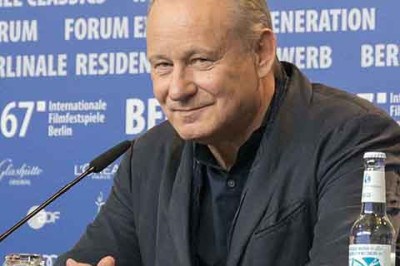 O ator sueco Stellan Skarsgård, de 74 anos, revelou que abdicou de parte do seu salário para que a equipe envolvida nas gravações do filme “Sentimental Value” pudesse se alimentar melhor.
 -  (crédito:  Reprodução do X @newsandor)