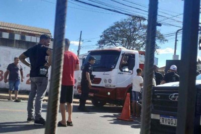 O prefeito da cidade, Douglas Melo (PSD), disse em suas redes sociais que, até que a PC conclua o caso, os dois agentes da Guarda Municipal de Sete Lagoas envolvidos foram afastados de seus cargos -  (crédito: Redes Socias / Reprodução)