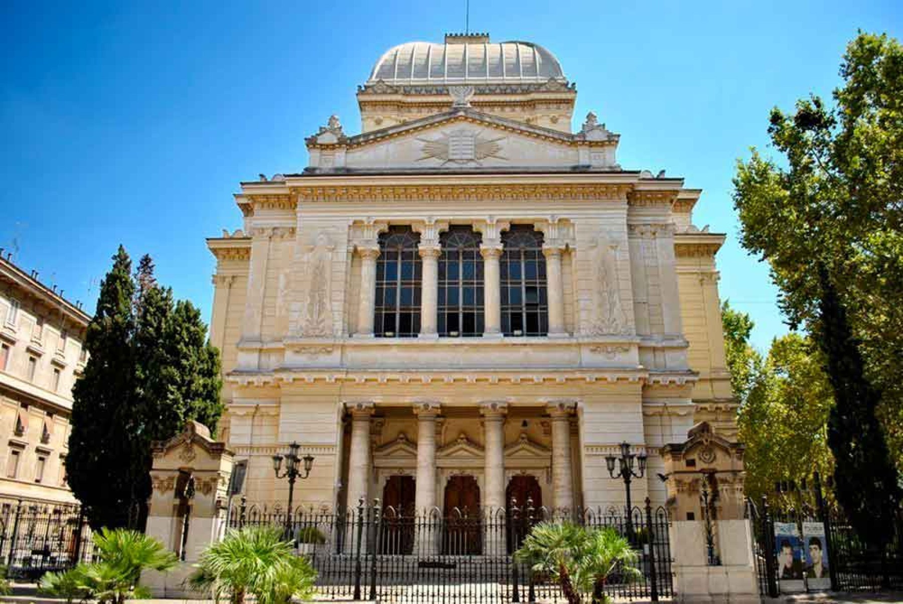 História e fé: Sinagoga de Roma, templo italiano sagrado para os judeus
- (crédito: Reprodução) História e fé: Sinagoga de Roma, templo italiano sagrado para os judeus
- (crédito: Reprodução)