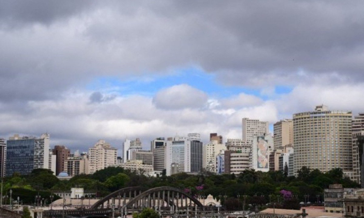 BH terá frio e poderá ser atingida por chuvas na tarde desta terça-feira (29/7) -  (crédito:  Leandro Couri/EM/D.A Press)
