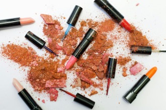Descubra o batom ideal para realçar sua beleza natural