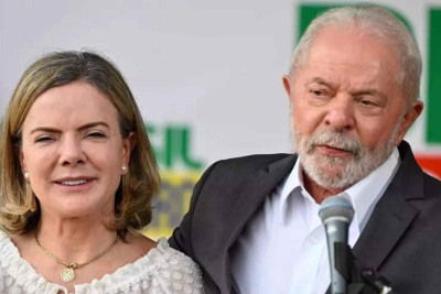 Gleisi Hoffmann e Lula -  (crédito: EVARISTO SA / AFP)