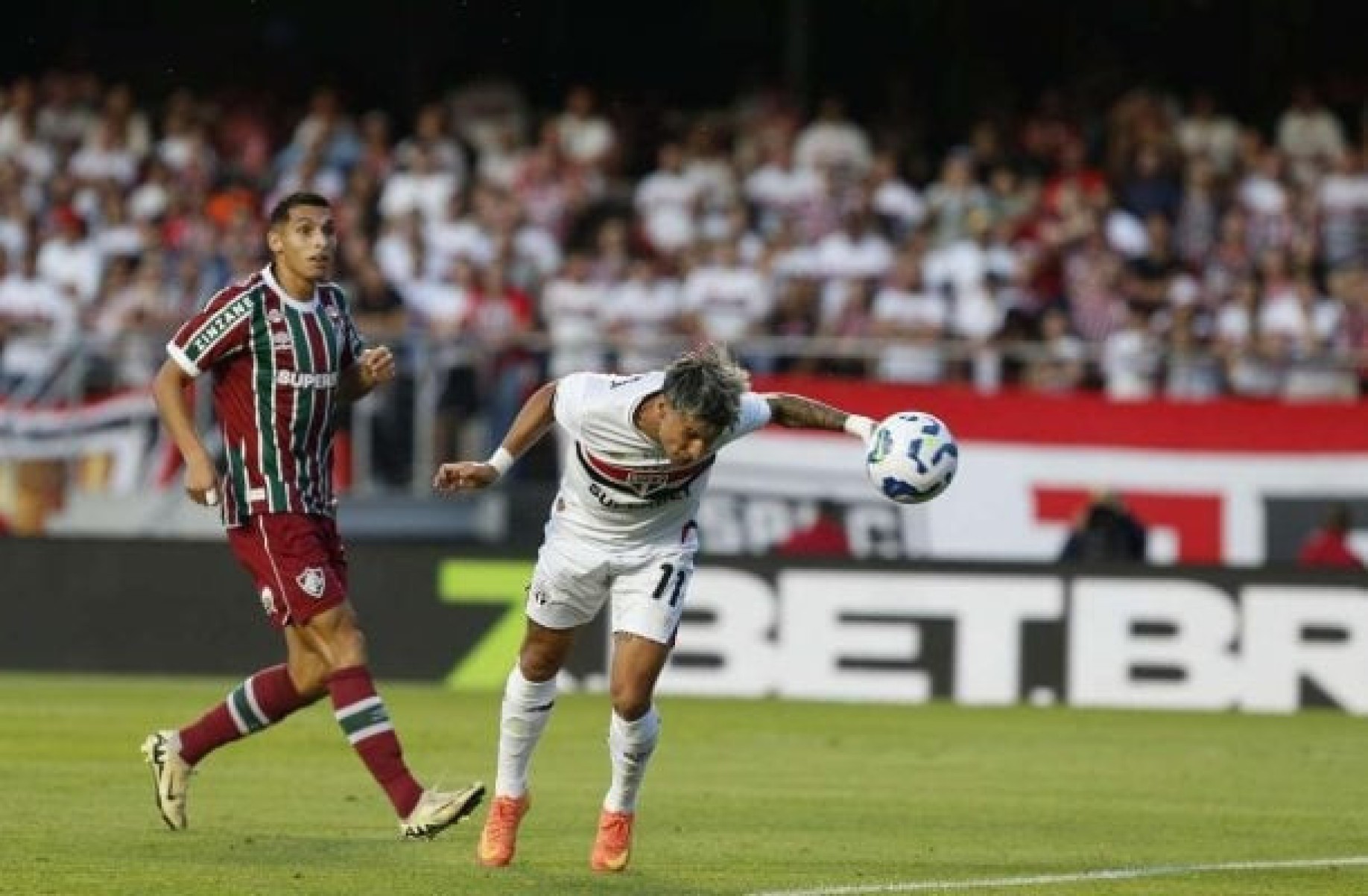 Fluminense sofre com a bola aérea desde a volta do Mundial de Clubes