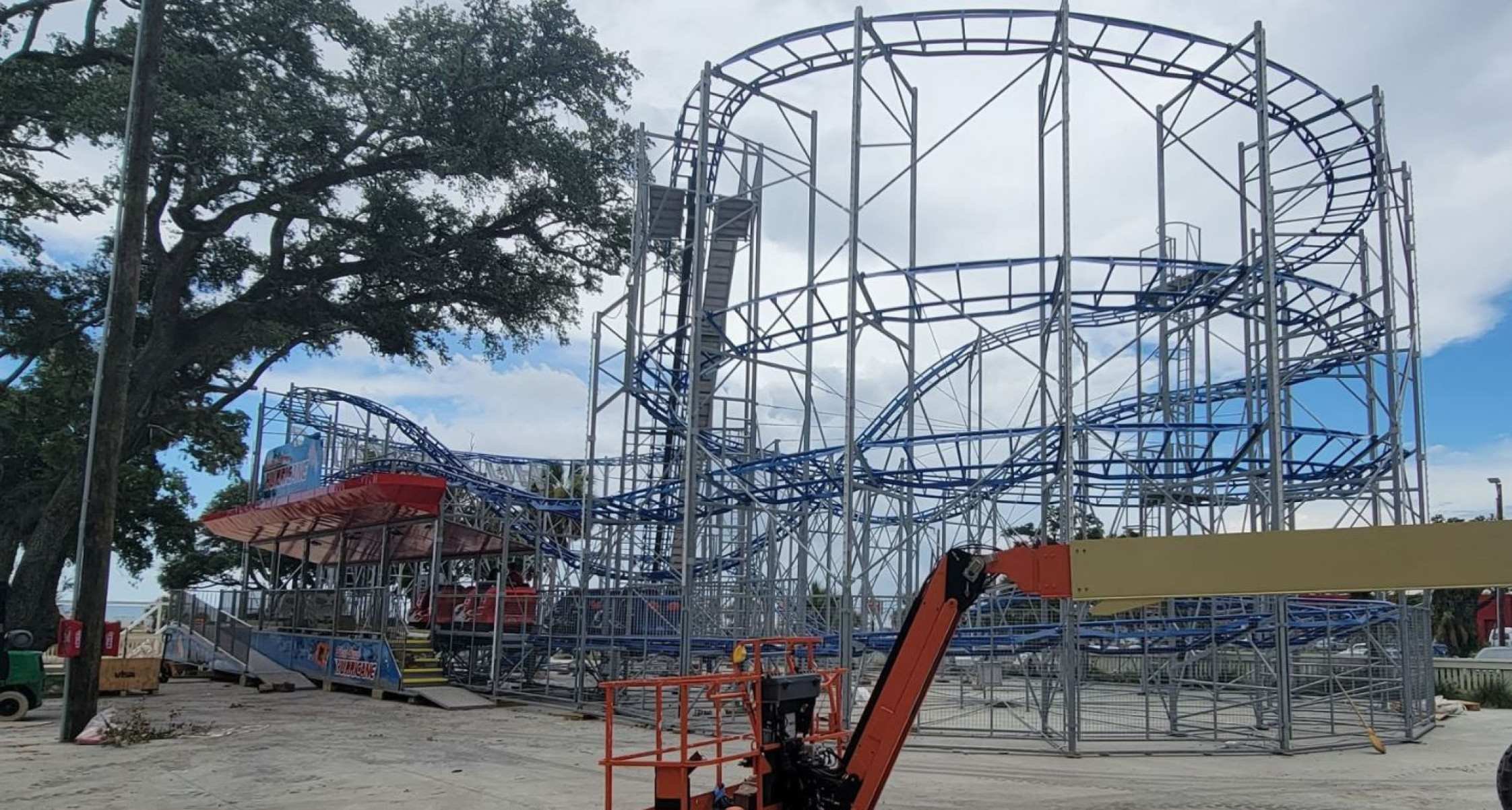 Biloxi Beach Hurricane, montanha-russa de um parque em Mississipi (EUA) semelhante à que será instalada no Parque Guanabara-Reprodução/ Shawn Pratt