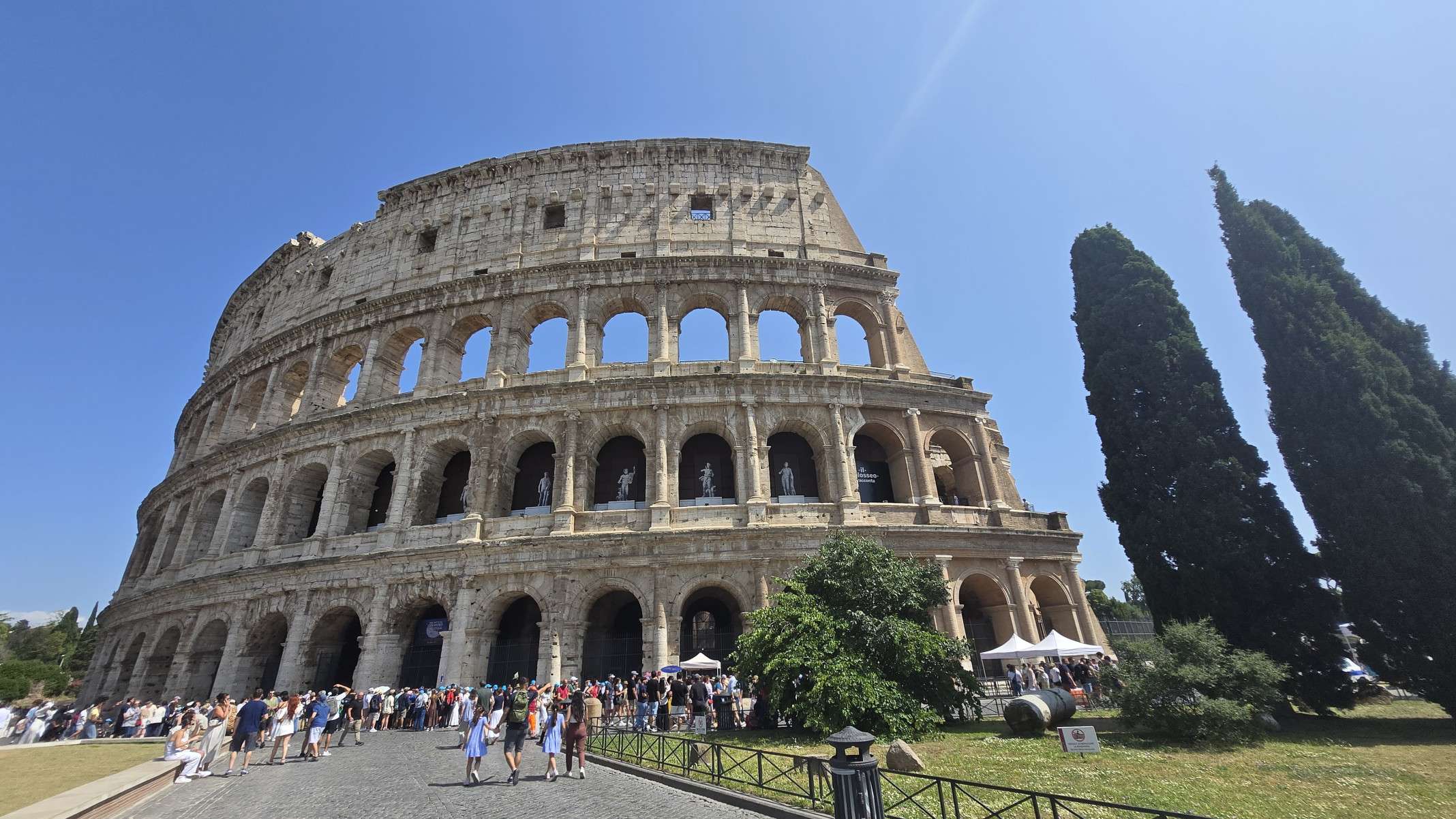 Foi na região do Coliseu de Roma, que a aposentada Clotilde se perdeu, pela primeira vez, do grupo de peregrinos-Carlos Altman/EM