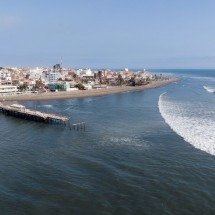 Milhões de pessoas são evacuadas por risco de tsunami - Steffano Palomino / AFP
