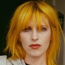 Hayley Williams, do Paramore, canta em português em homenagem a Seu Jorge - Divulgação