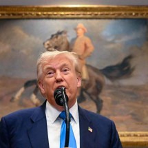 Trump escala confronto com Moraes, porém mitiga tarifaço de 50% Trump escala confronto com Moraes, porém mitiga tarifaço de 50%
