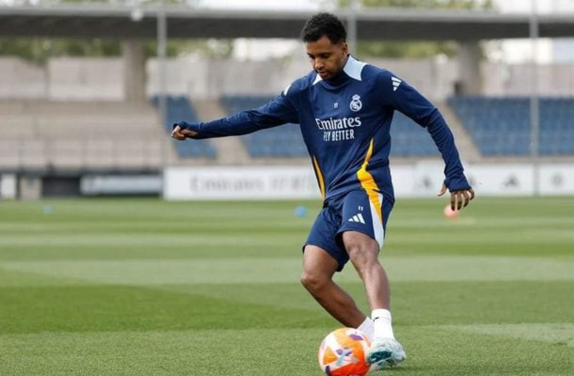 Jornal critica fase de Rodrygo no Real Madrid: ‘Mundial o tornou um coadjuvante’