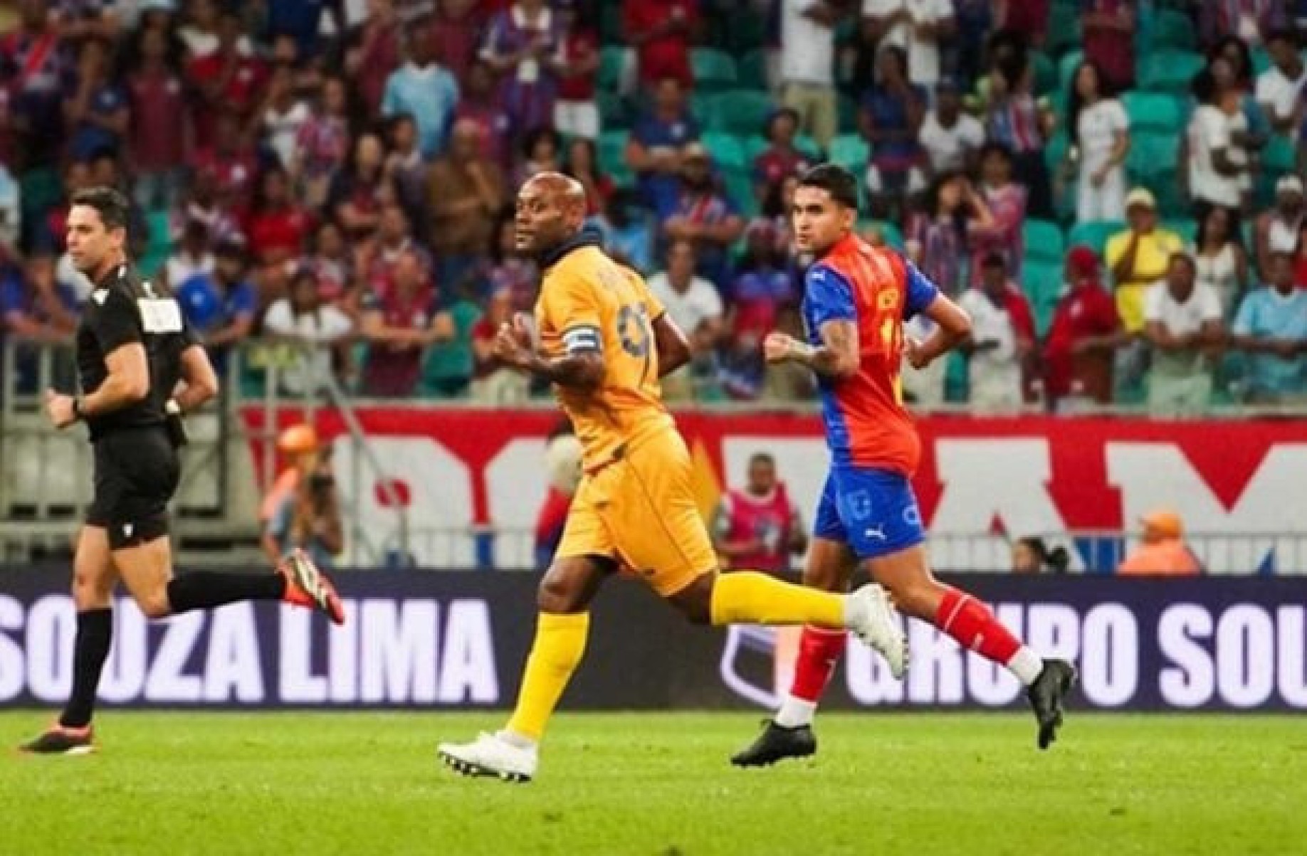 Bahia vence o Retrô na ida e se aproxima das quartas da Copa do Brasil Bahia vence o Retrô na ida e se aproxima das quartas da Copa do Brasil