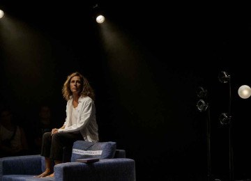 Andrea Beltrão na peça 'Lady Tempestade', que ficará em cartaz em BH neste fim de semana, com ingressos esgotados

 -  (crédito: Nana Moraes/divulgação)