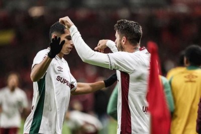 Com dois gols de Everaldo, o Fluminense venceu o Internacional por 2 a 1, nesta quarta-feira (30), no Beira-Rio, e largou na frente por uma vaga nas quartas de final da Copa do Brasil. Veja como o Jogada10 avaliou as atuações dos tricolores! - Foto: Lucas Merçon/Fluminense -  (crédito: Lucas Merçon/Fluminense)