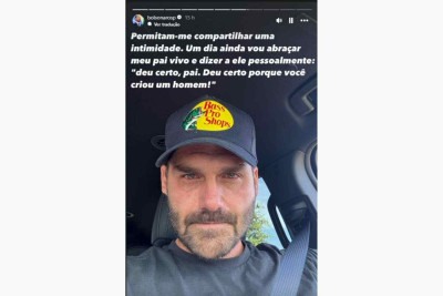 Eduardo Bolsonaro postou story em que aparece chorando e dizendo que vai abraçar o pai -  (crédito: Redes sociais)