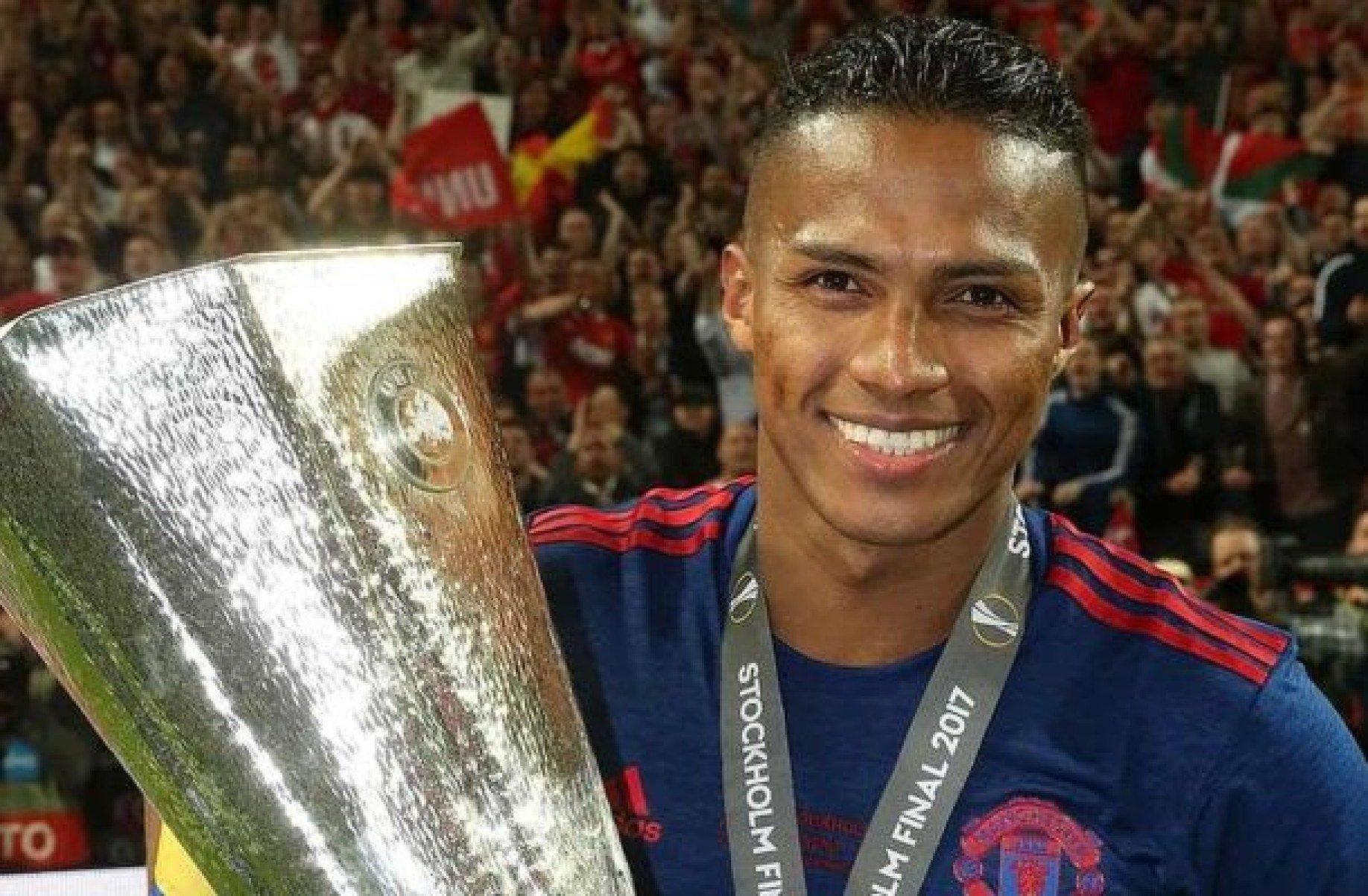 Jovem desiste de tirar a própria vida após reconhecer ex-Manchester United
