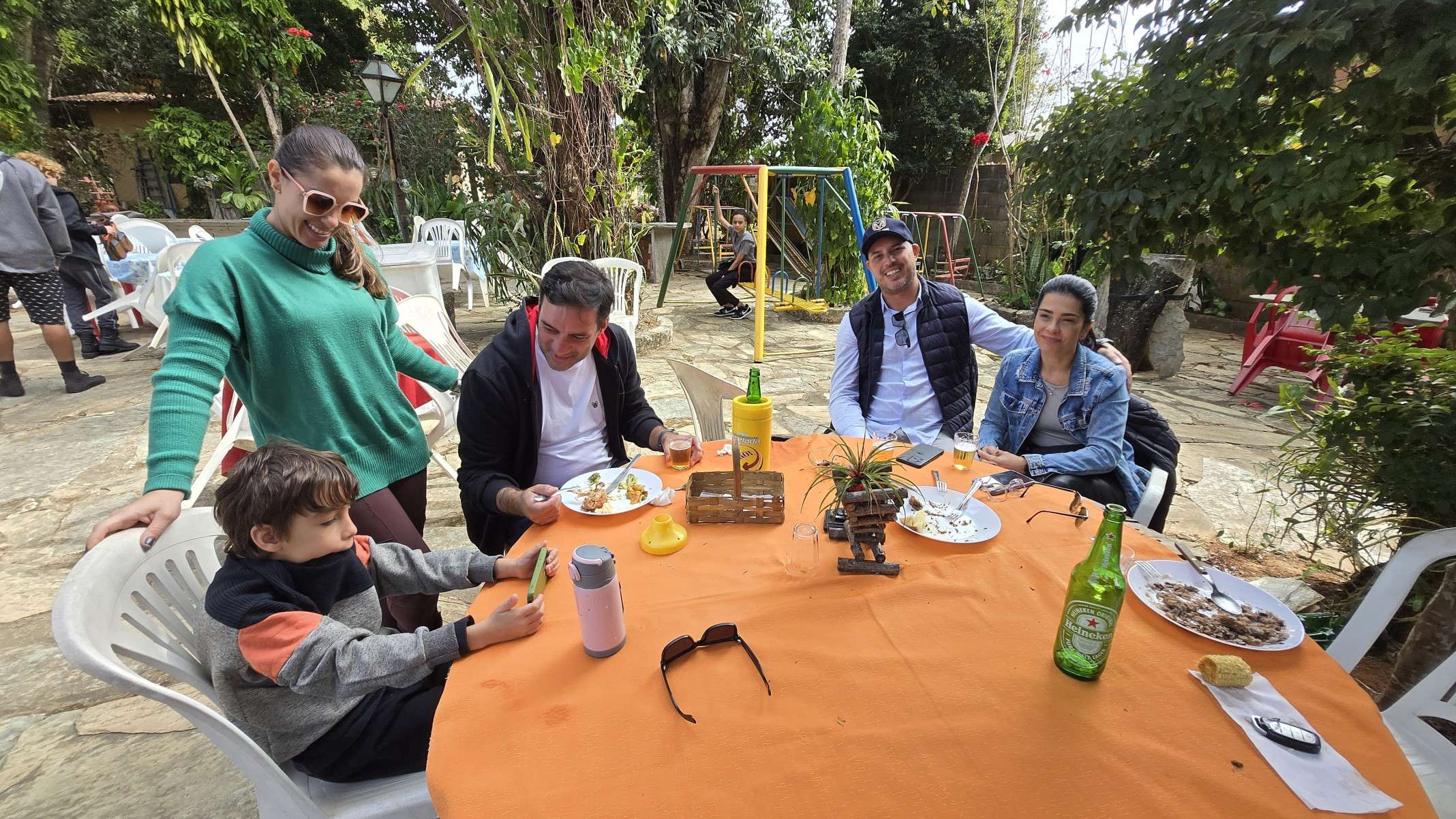 Casais de Lagoa Santa visitaram o Cantinho em junho e aprovaram a Comida