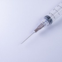 Toxina botulínica falsa pode causar contaminação biológica e paralisia - Mateus Andre/FreePik