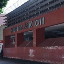 Empresa é condenada a indenizar passageira que caiu dentro de ônibus em BH - Gladyston Rodrigues/EM/D.A. Press. Brasil. Belo Horizonte-MG