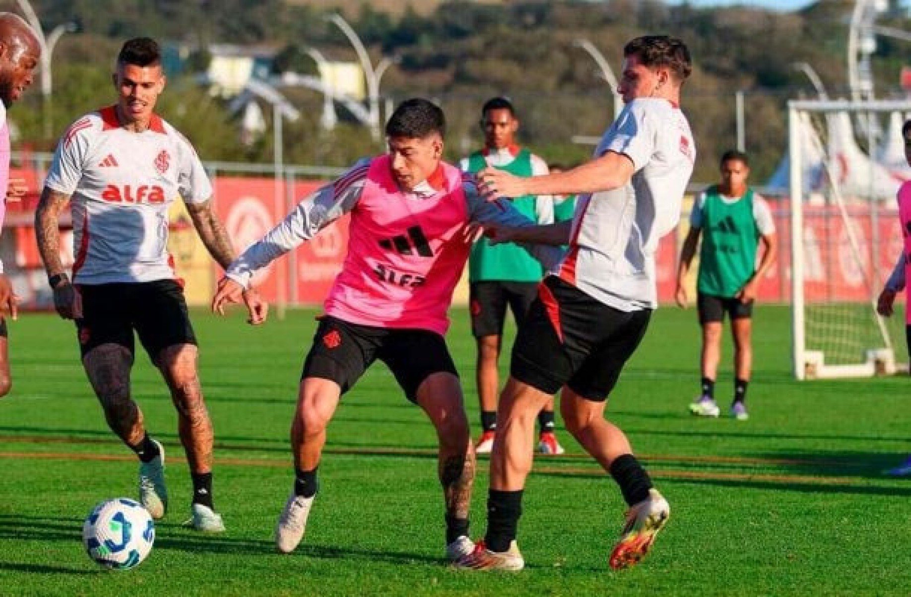 Alan Rodríguez treina no Internacional, mas sem saber quando estreará
