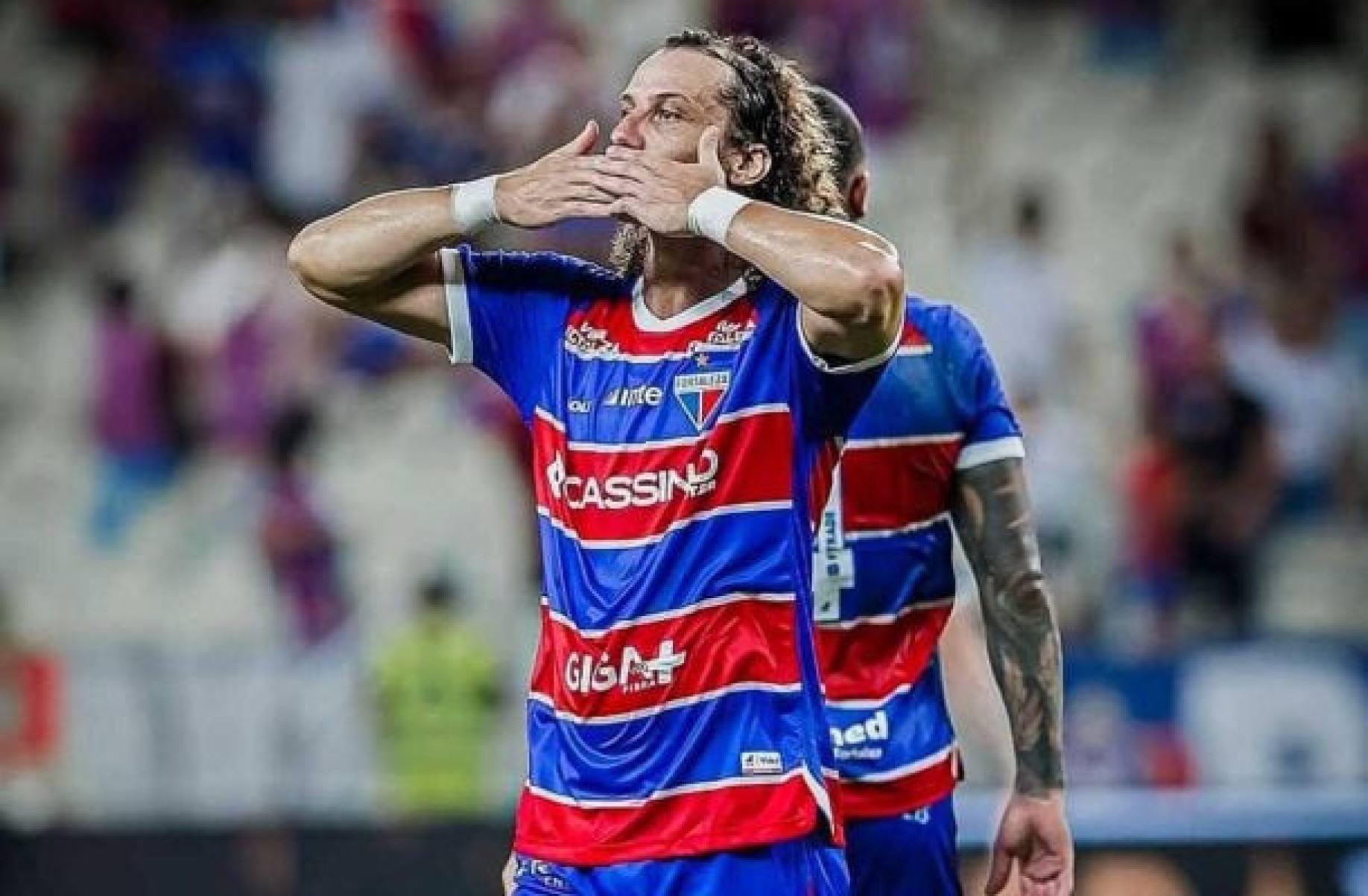 David Luiz rescinde com Fortaleza e retorna ao futebol europeu