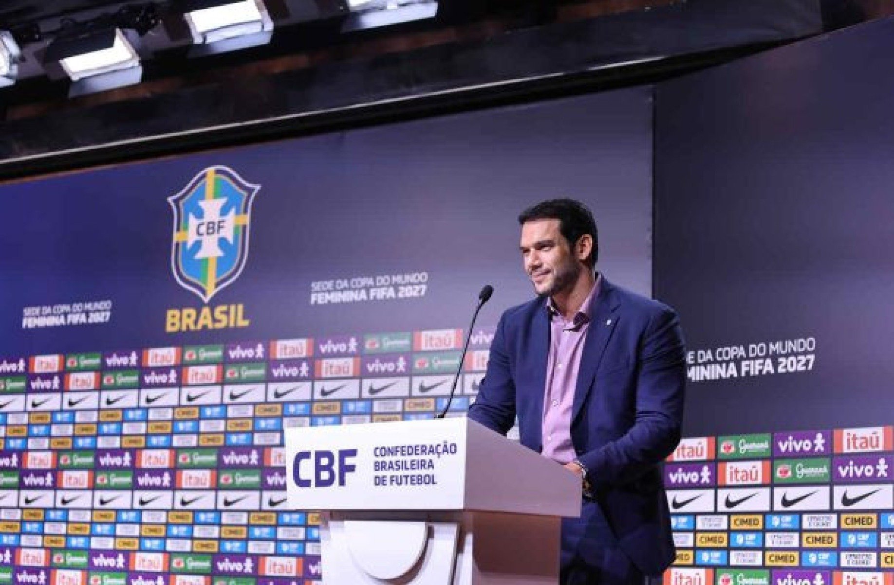 Presidente da CBF vê motivação política em operação da PF