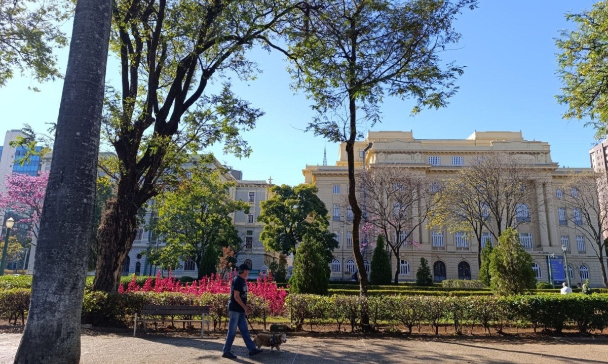 Fim de semana será de céu claro e frio em Belo Horizonte-Alexandre Guzanshe/EM/D.A Press